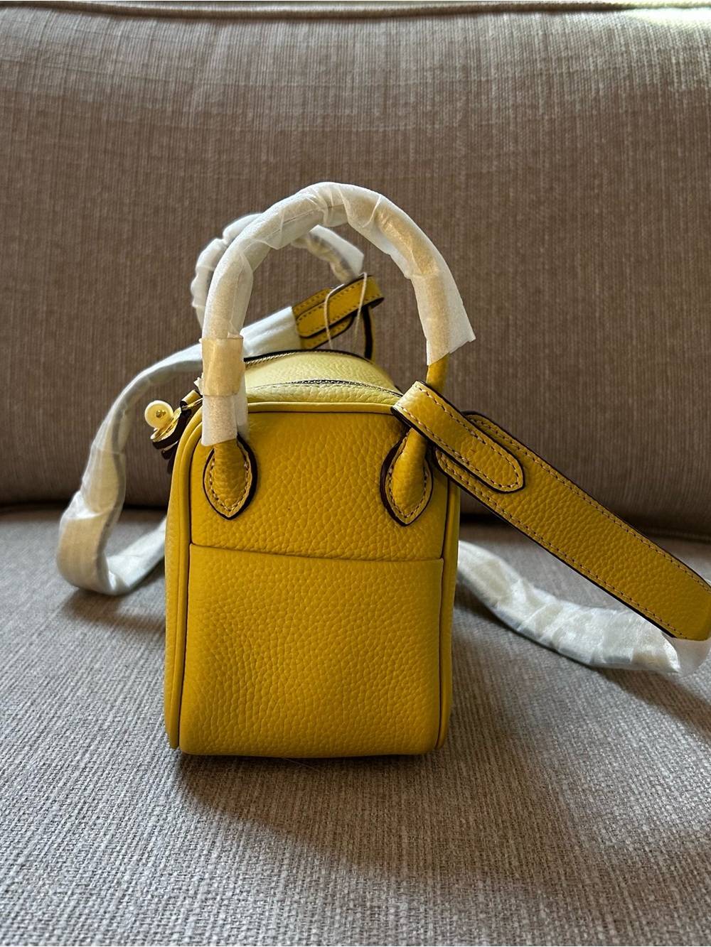 18cm Chicken Yellow Leather Pillow Bag - Picture 3 of 9